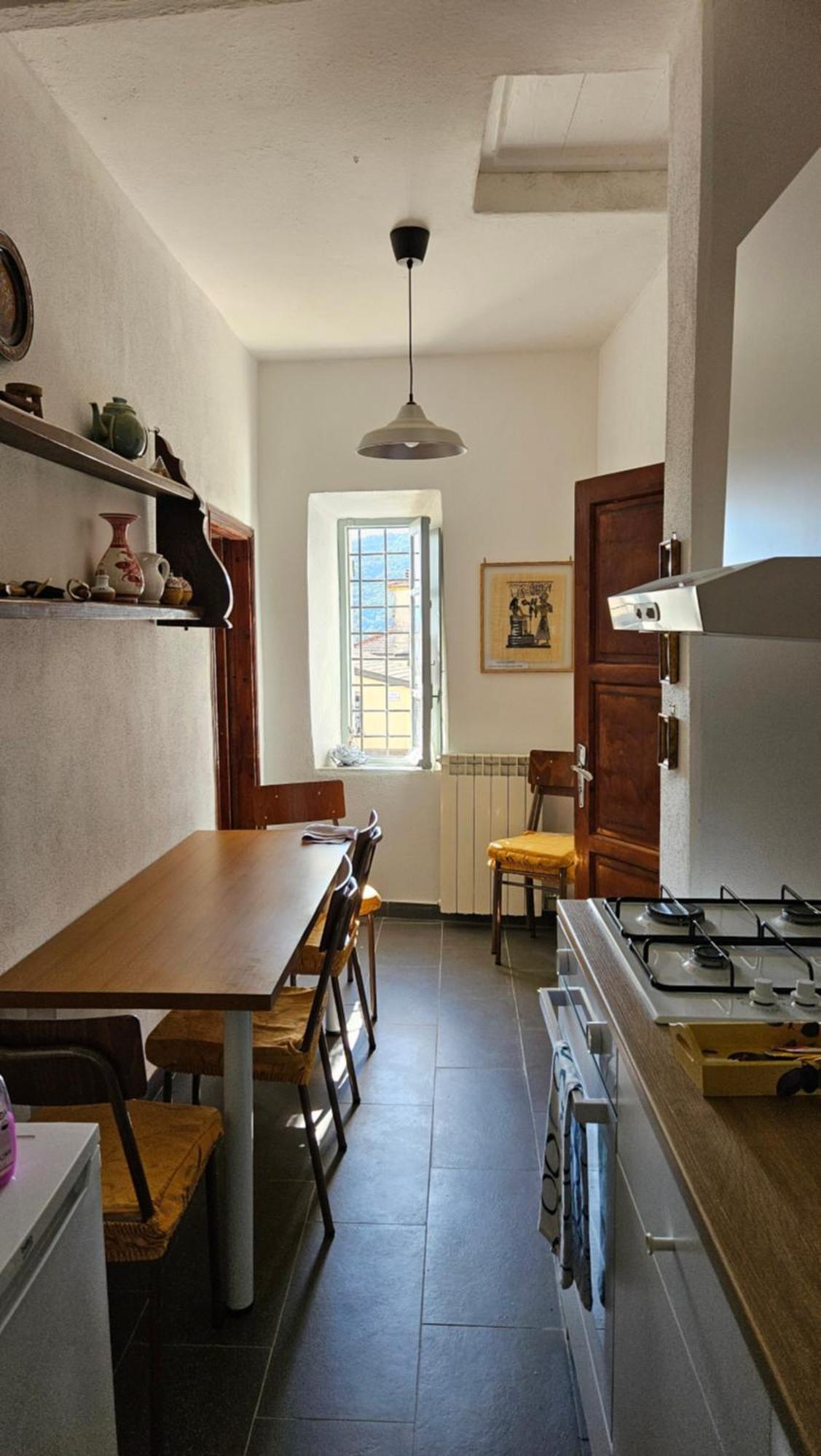 Appartamento Nel Borgo - Casa Del Pellegrino Sulla Via Francigena Aulla Exterior photo